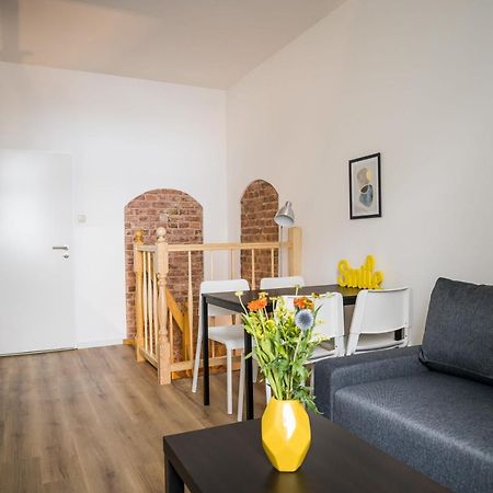 Spacious Apartment In Berlin Mitte For 6 Exteriör bild