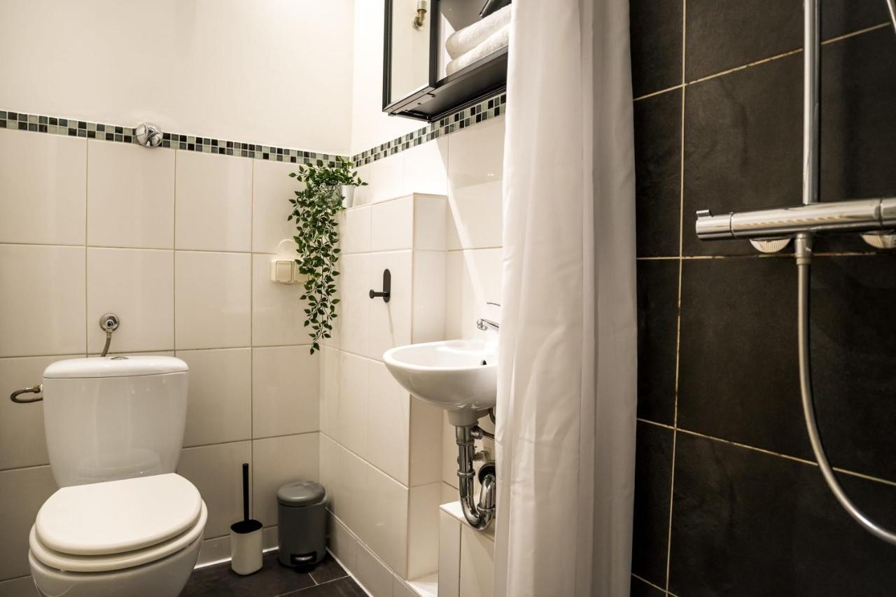Spacious Apartment In Berlin Mitte For 6 Exteriör bild
