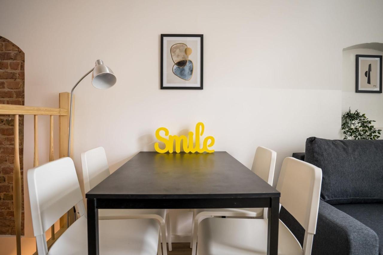 Spacious Apartment In Berlin Mitte For 6 Exteriör bild